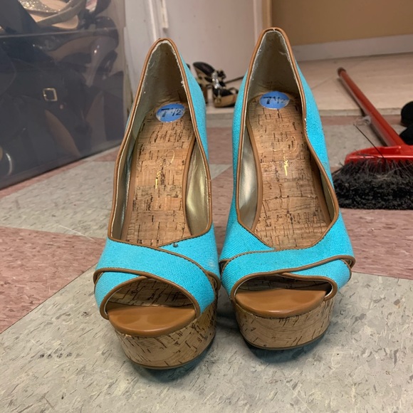 Jessica Simpson Wedges - Picture 3 of 3